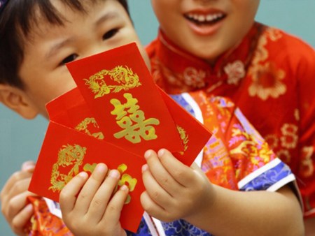 Mở tài khoản riêng cho con ngày càng được nhiều bậc cha mẹ lựa chọn. Nguồn: internet
