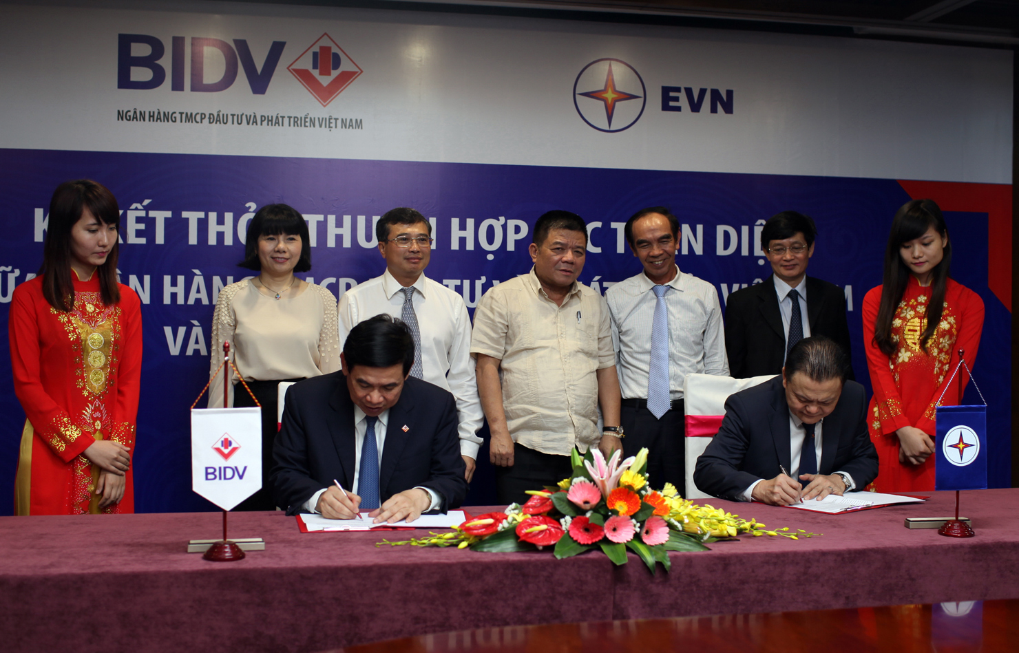 Lễ ký Thỏa thuận Hợp tác toàn diện giữa BIDV và EVN Nguồn: bidv.com.vn