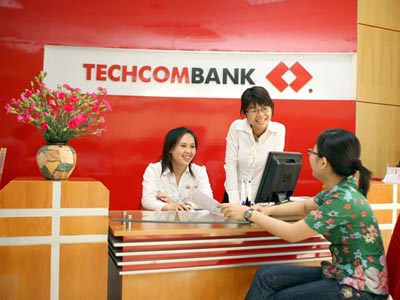 Thu nhập từ hoạt động dịch vụ của Techcombank đạt 435 tỷ đồng, chiếm tỷ trọng 65% tổng lợi nhuận trước thuế. Nguồn: internet