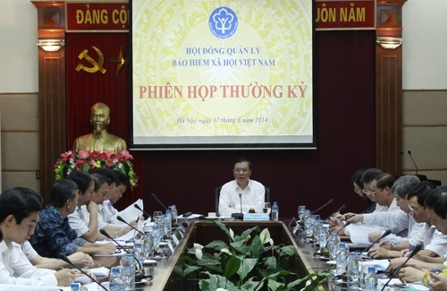 Đồng chí Đinh Tiến Dũng - Ủy viên Trung ương Đảng, Bộ trưởng Bộ Tài chính,Chủ tịch Hội đồng Quản lý BHXH Việt Nam chủ trì phiên họp. Nguồn: mof.gov.vn