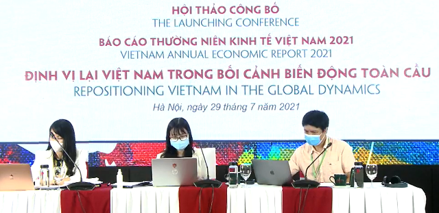 Hội thảo trực tuyến công bố Báo cáo thường niên Kinh tế Việt Nam 2021