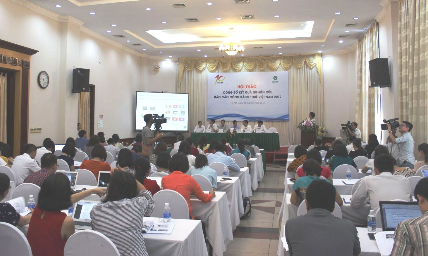 Hội thảo Công bố kết quả nghiên cứu Báo cáo Công bằng thuế Việt Nam 2017