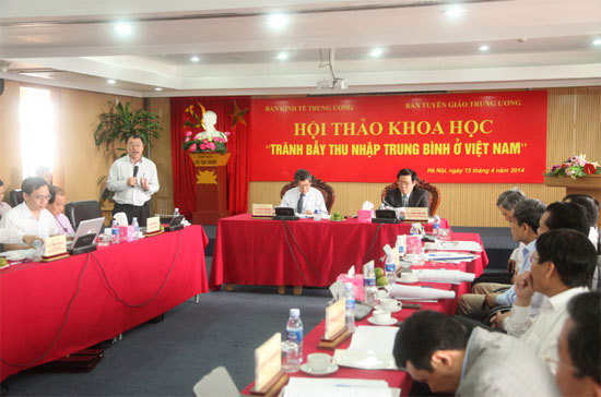 Hội thảo khoa học "Tránh bẫy trung bình ở Việt Nam". Nguồn: internet