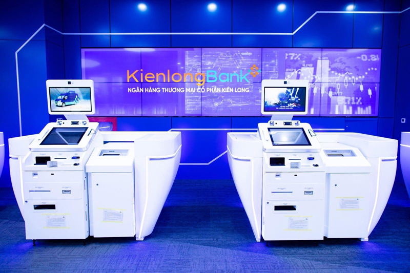  Hệ thống máy giao dịch  tự động thế hệ mới STM (Smart Teller Machine) tại KienlongBank.