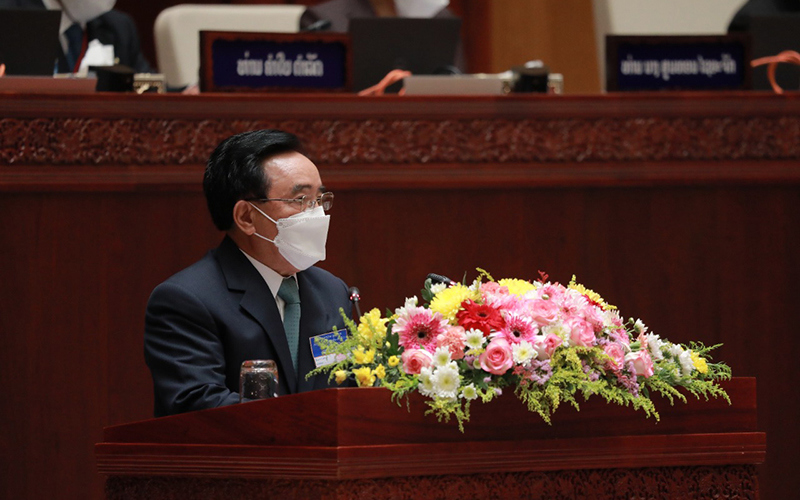 Thủ tướng Lào Phankham Viphavanh nhấn mạnh ba biện pháp trọng tâm nhằm mục tiêu mở cửa quốc gia. (Ảnh: Xuân Sơn)