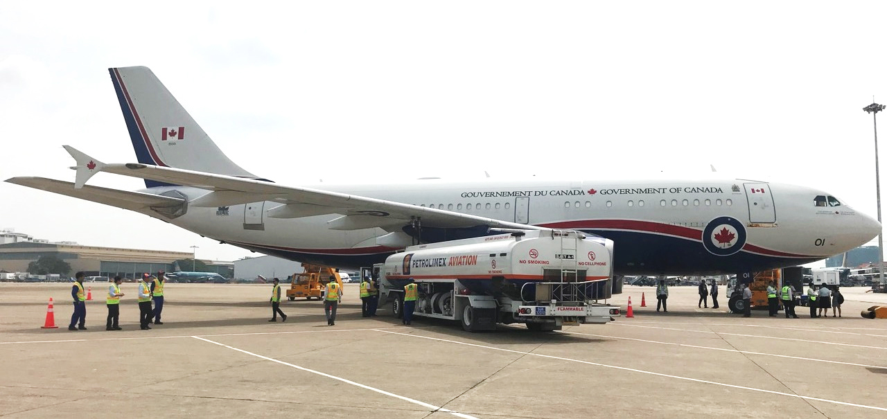 Petrolimex Aviation tra nạp nhiên liệu cho Chuyên cơ của Thủ tướng Canada Justin Trudeau tại Cảng HKQT Tân Sơn Nhất