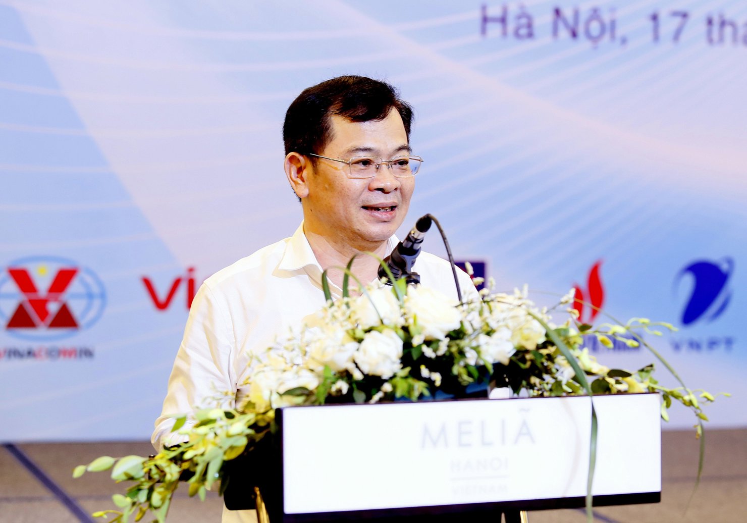 Cục trưởng Cục Quản lý Công sản Nguyễn Tân Thịnh phát biểu tại Hội thảo. 
