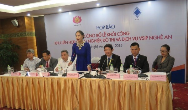 Bà Đinh Thị Lệ Thanh, Phó Chủ tịch UBND tỉnh Nghệ An cam kết tỉnh sẽ luôn đồng hành cùng nhà đầu tư dựa trên mục tiêu phát triển bền vững. Nguồn: internet