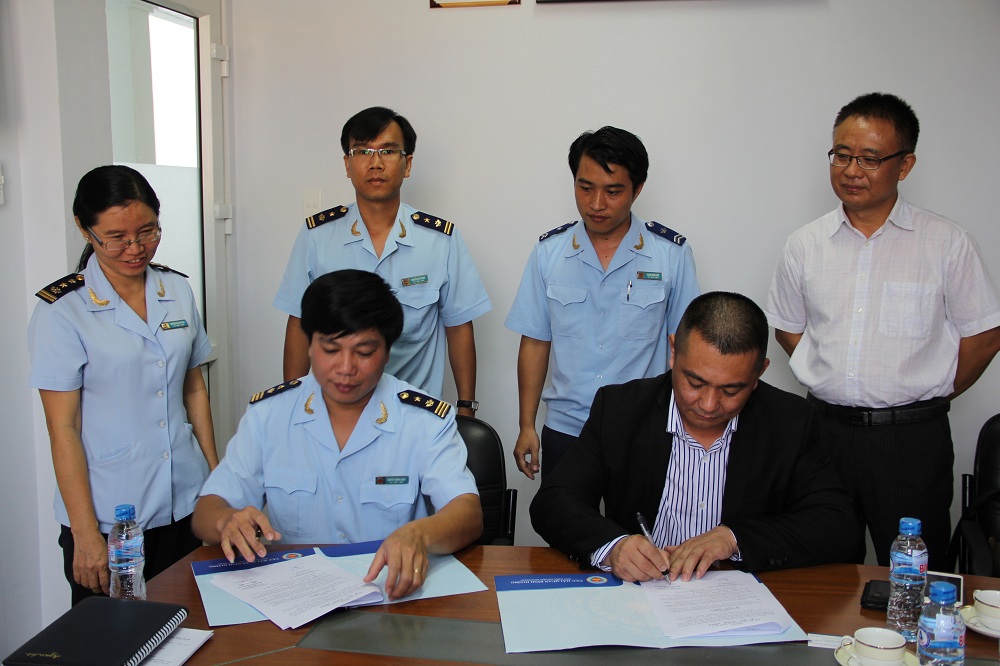 Hải quan Bình Dương ký kết quy chế phối hợp với Hiệp hội doanh nghiệp Trung Quốc tại TP. Hồ Chí Minh.