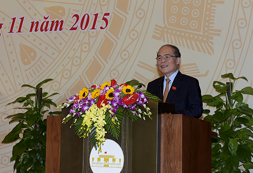 Chủ tịch Quốc hội Nguyễn Sinh Hùng phát biểu tại Lễ tuyên dương. Nguồn: mof.gov.vn