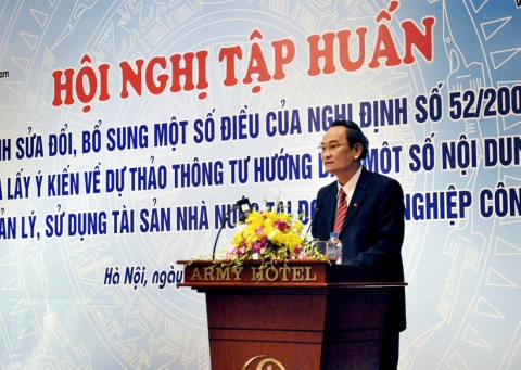 Thứ trưởng Nguyễn Hữu Chí phát biểu khai mạc.