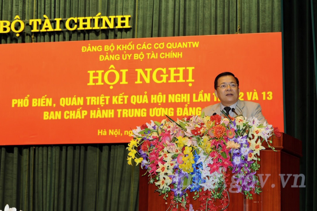 Phó Bí thư Đảng ủy Bộ Đinh Đức Xương phát biểu khai mạc.