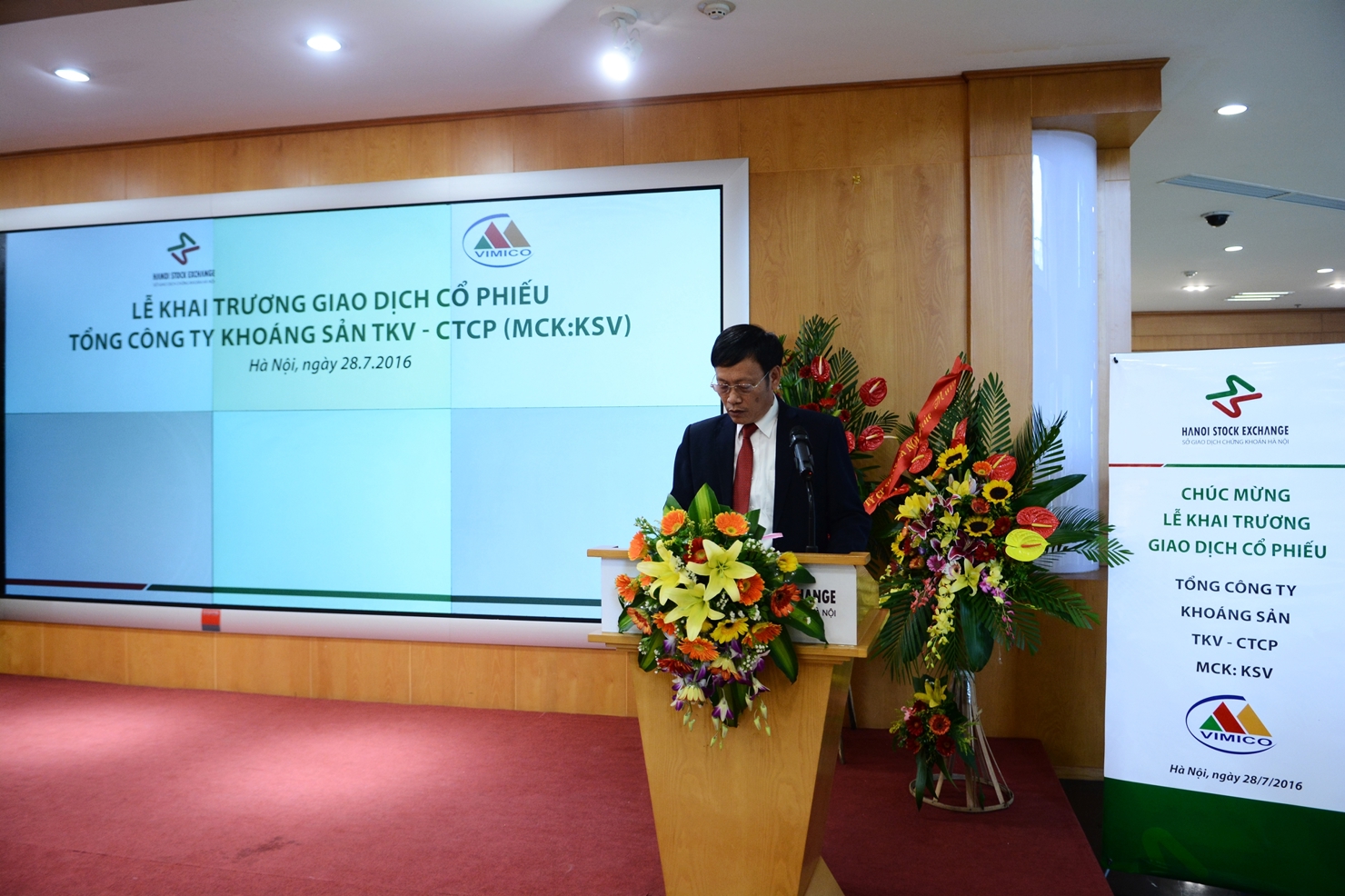 Ông Trần Quốc Lộc, Chủ tịch HĐQT Tổng Công ty Khoáng sản TKV phát biểu tại lễ khai trương phiên giao dịch của cổ phiếu KSV.