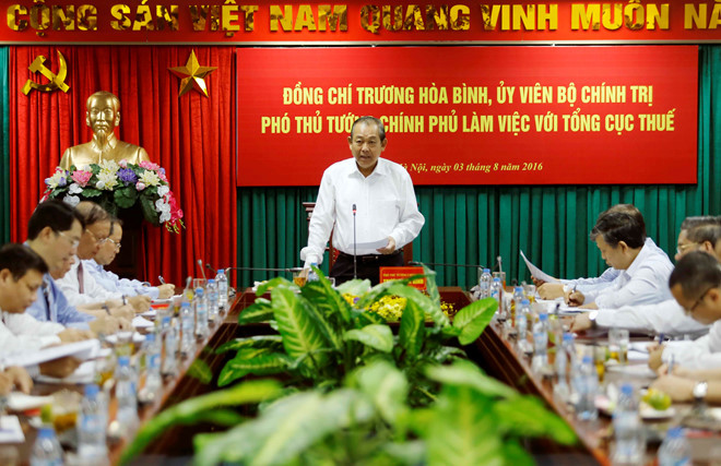 Phó Thủ tướng Trương Hoà Bình đối với ngành Thuế tại buổi làm việc với Tổng cục Thuế ngày 3/8.