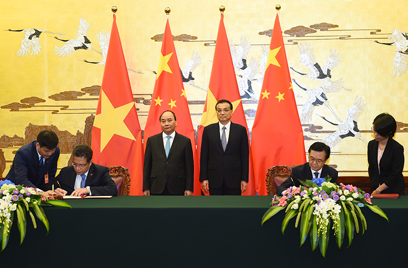 Thủ tướng đề nghị Trung Quốc tăng cường đầu tư vào Việt Nam, nhất là trong các lĩnh vực nông nghiệp công nghệ cao, chế tạo máy, công nghiệp phụ trợ.
