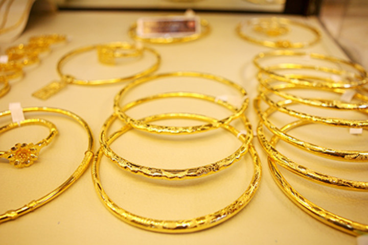 Giá vàng SJC tại Hà Nội được công ty CP SJC Sài Gòn niêm yết giao dịch ở mức: 35,47 – 35,71 triệu đồng/lượng.