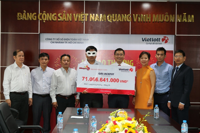 Thủ tục trả thưởng của Vietlott hoàn toàn tuân thủ những quy định pháp luật Việt Nam trong lĩnh vực kinh doanh xổ số điện toán và phù hợp với thông lệ quốc tế.