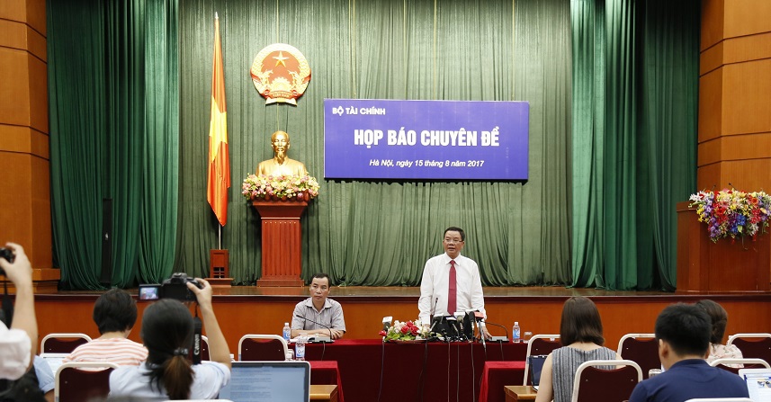 Ông Phạm Đình Thi - Vụ trưởng Vụ Chính sách Thuế, Bộ Tài chính phát biểu tại buổi Họp báo.