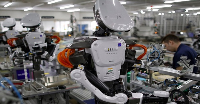50% công việc của con người sẽ bị thay thế bởi robot trong 15 năm tới.