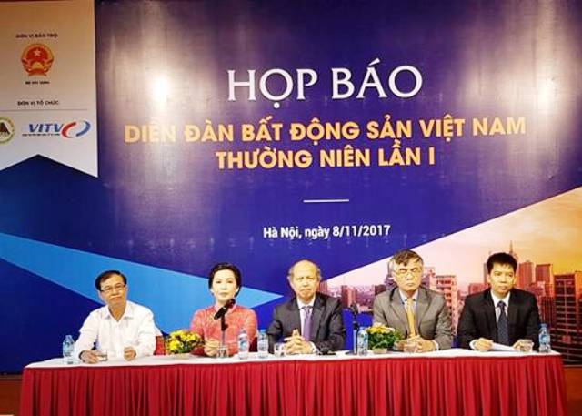 Ngày 8/11, tại Hà Nội, Hiệp hội bất động sản Việt Nam (VNREA) đã tổ chức họp báo công bố “Diễn đàn Bất động sản Việt Nam thường niên lần thứ nhất”.