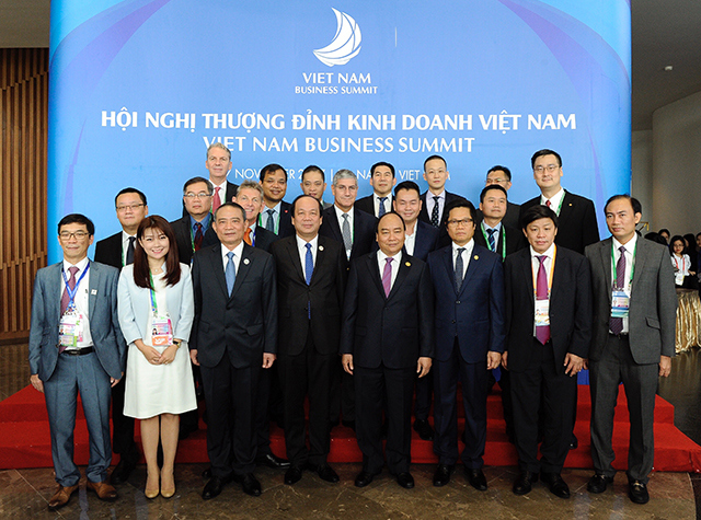 Thủ tướng Chính phủ Nguyễn Xuân Phúc tại Hội nghị thượng đỉnh kinh doanh Việt Nam - một trong những hoạt động chính nhằm thúc đẩy tự do hóa thương mại và đầu tư trong APEC. Ảnh: DUY LINH