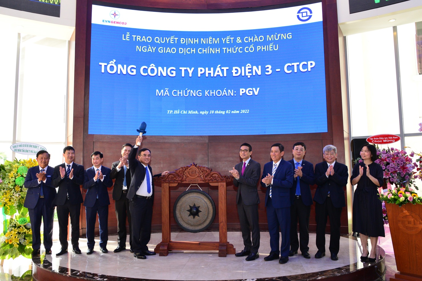 Lễ trao quyết định niêm yết và đưa cổ phiếu PGV của Tổng Công ty Phát điện 3 - CTCP vào giao dịch.