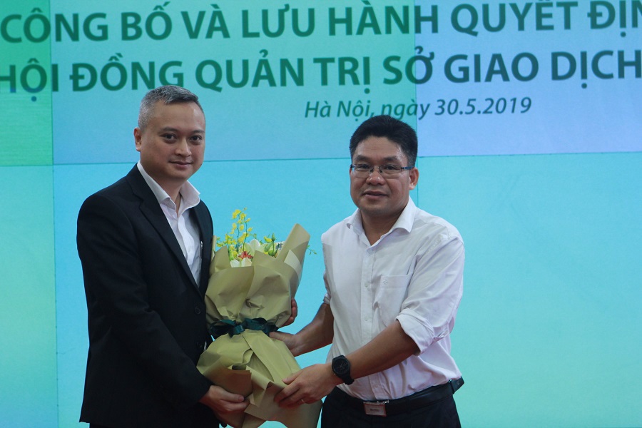 Ông Nguyễn Anh Phong tại Lễ công bố và lưu hành Quyết định bổ nhiệm thành viên Hội đồng Quản trị Sở Giao dịch Chứng khoán Hà Nội.