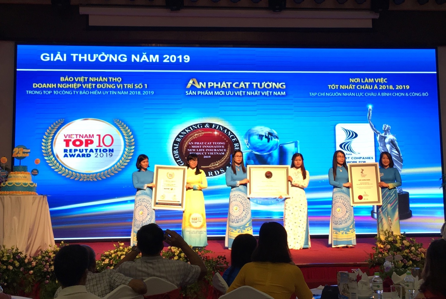 Bảo Việt Nhân thọ đón nhận các giải thưởng uy tín trong dịp kỉ niệm 23 năm thành lập.