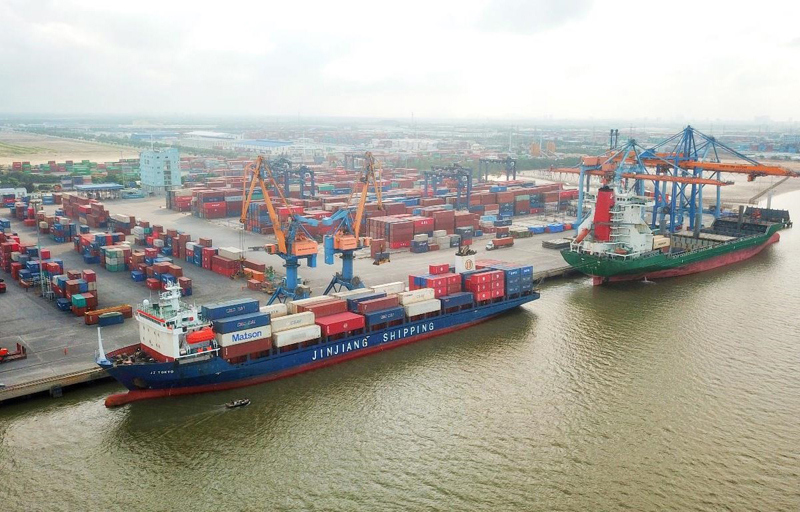Giá cước tàu biển tăng cao từ năm 2020 đến nay, gây ảnh hưởng đến hoạt động xuất nhập khẩu.