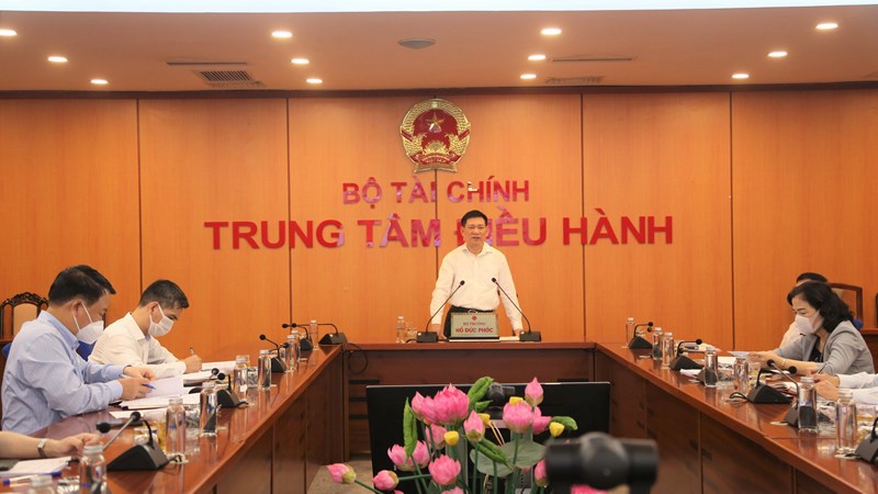 Ban Cán sự Đảng Bộ Tài chính yêu cầu Thủ trưởng các đơn vị thuộc và trực thuộc Bộ tổ chức chỉ đạo gắn kết chặt chẽ thực hiện nhiệm vụ chính trị được giao với làm theo tư tưởng, đạo đức, phong cách Hồ Chí Minh.