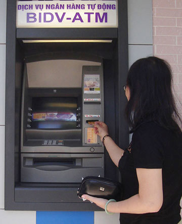 BIDV cam kết hệ thống ATM/POS hoạt động an toàn, ổn định đáp ứng nhu cầu tiền mặt tăng cao của các khách hàng trong dịp Tết Nguyên đán