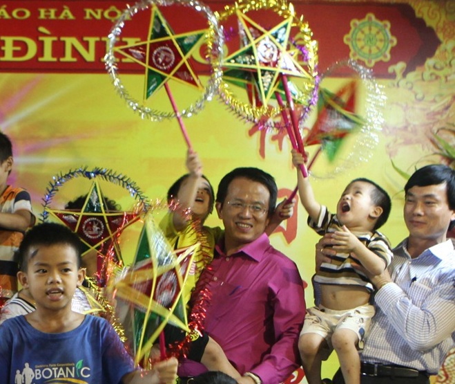 Tập đoàn Bảo Việt mang Trung Thu ấm áp đến trẻ em nghèo. Nguồn: baoviet.com.vn
