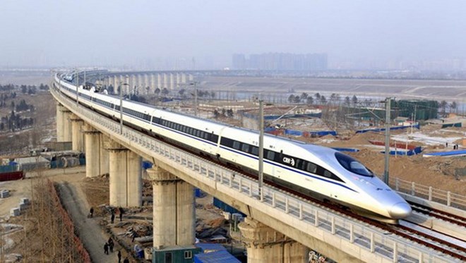 Đường sắt cao tốc đã trở thành con át chủ bài của ngành chế tạo kỹ thuật cao, cũng là bước đột phá thúc đẩy chiến lược “một vành đai, một con đường” của Trung Quốc. Nguồn: internet