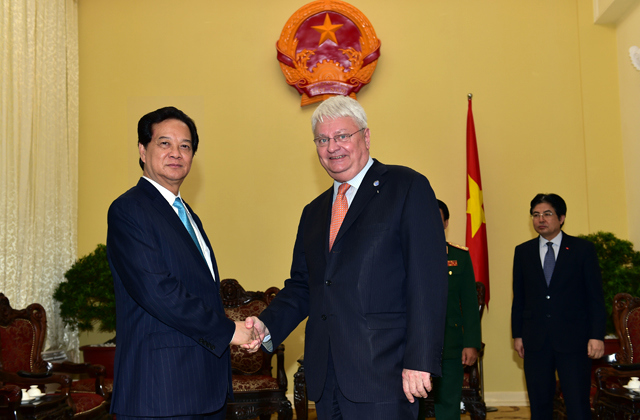 Thủ tướng Nguyễn Tấn Dũng và Phó Tổng thư ký Liên hợp quốc tại buổi tiếp. Nguồn: chinhphu.vn	