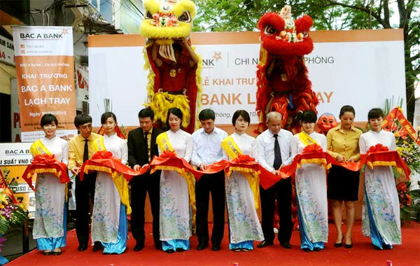 Ngày 10/6/2015, BACA BANK đã khai trương và đưa vào hoạt động phòng giao dịch tại Hải Phòng. Nguồn: dddn.com.vn