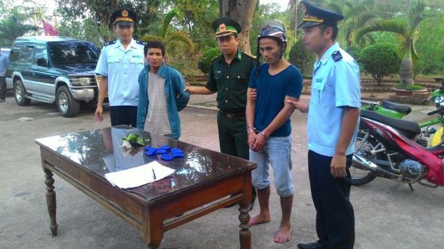 Lực lượng Hải quan, Biên phòng đã phối hợp triệt phá nhiều vụ vận chuyển ma túy trên tuyến biên giới Việt - Lào. Ảnh: Lực lượng Hải quan cung cấp 
