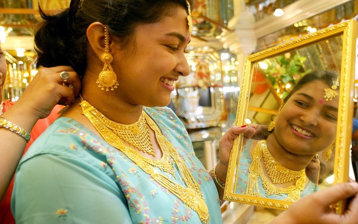Ấn Độ tiêu thụ 1.000 tấn vàng/năm để sản xuất trang sức, phục vụ nhu cầu tín ngưỡng hoặc để đối phó với lạm phát. Nguồn: internet