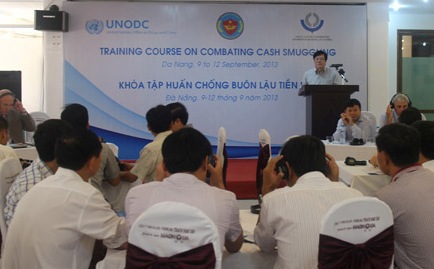 Toàn cảnh một khóa đào tạo chống rửa tiền cho cán bộ hải quan do UNODC phối hợp với Tổng cục Hải quan tổ chức.