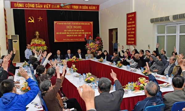 100% cử tri phường Định Công đã nhất trí đề cử ông Đinh Tiến Dũng, Ủy viên BCH TW Đảng, Bộ trưởng Bộ Tài chính ứng cử đại biểu Quốc hội khóa XIV, nhiệm kỳ 2016 - 2021.