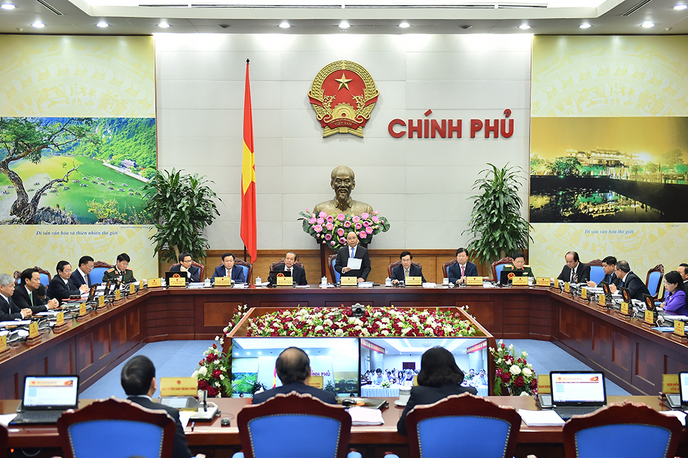 Thủ tướng Nguyễn Xuân Phúc chủ trì Hội nghị trực tuyến với địa phương triển khai nhiệm vụ kế hoạch kinh tế - xã hội và ngân sách Nhà nước năm 2017. Nguồn: chinhphu.vn