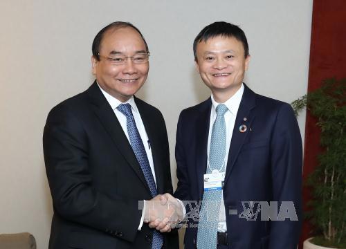 Thủ tướng Nguyễn Xuân Phúc gặp Chủ tịch Tập đoàn Alibaba, ông Jack Ma. Nguồn: Thống Nhất/TTXVN
