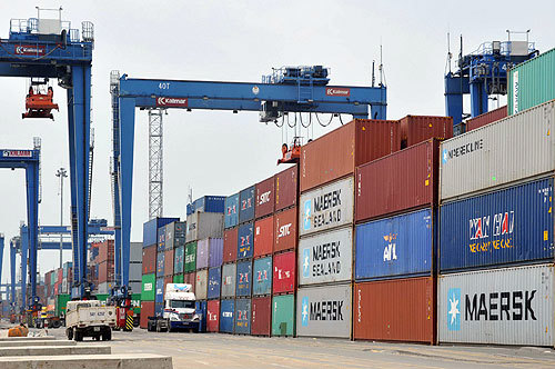 Tính chung 7 tháng, kim ngạch hàng hoá nhập khẩu ước tính đạt 118,3 tỷ USD. Nguồn: internet