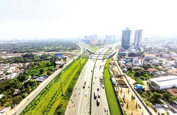 Việc quản lý không gian đô thị trong thời gian qua được đánh giá là chưa bắt kịp với tốc độ đô thị hóa của TP. Hồ Chí Minh. Nguồn: doanhnhansaigon.vn