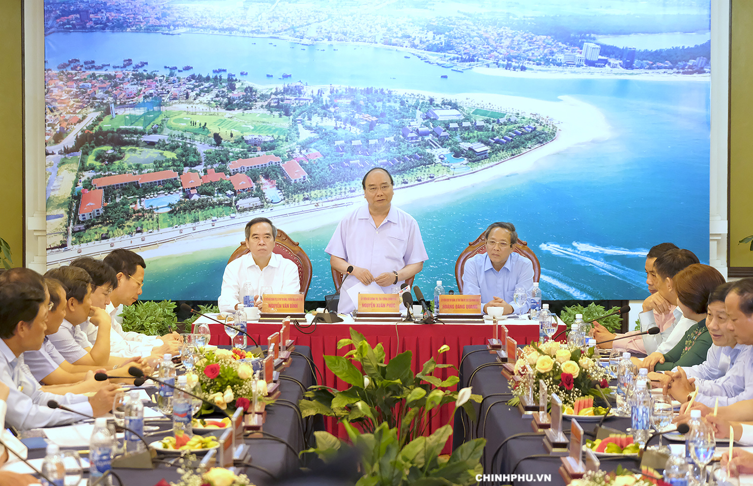 Thủ tướng Nguyễn Xuân Phúc nhấn mạnh, du lịch, dịch vụ là một động lực phát triển quan trọng của Quảng Bình. Nguồn: chinhphu.vn