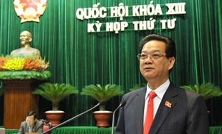 Thủ tướng Nguyễn Tấn Dũng báo cáo, giải trình trước Quốc hội
