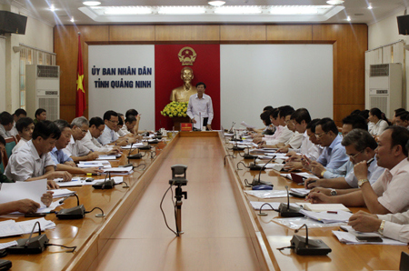 Tỉnh Quảng Ninh họp triển khai các nhiệm vụ, giải pháp thu, chi NSNN những tháng còn lại năm 2013.