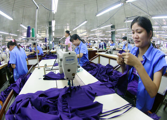 DN có sử dụng nhiều lao động nữ được hưởng ưu đãi thuế thu nhập cá nhân. Nguồn: dddn.com.vn