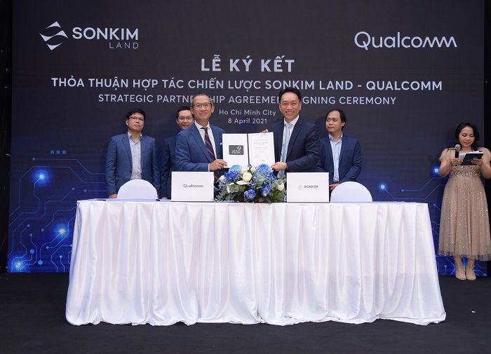 Lễ ký kết hợp tác giữa Công ty Cổ phần Bất động sản SonKim Land và Qualcomm Technologies, Inc. Ảnh: SonKim Land.