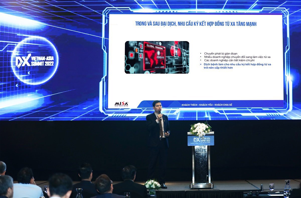 Phó Tổng Giám đốc thường trực MISA Lê Hồng Quang chia sẻ về phần mềm hợp đồng điện tử AMIS WeSign giúp doanh nghiệp tối ưu quy trình ký kết.