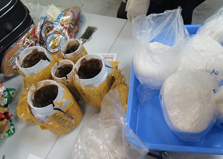 Tang vật một vụ vận chuyển trái phép chất ma túy giấu trong lọ mắn do Hải quan Tân Sơn Nhất phát hiện trong năm 2016. Nguồn: PV.